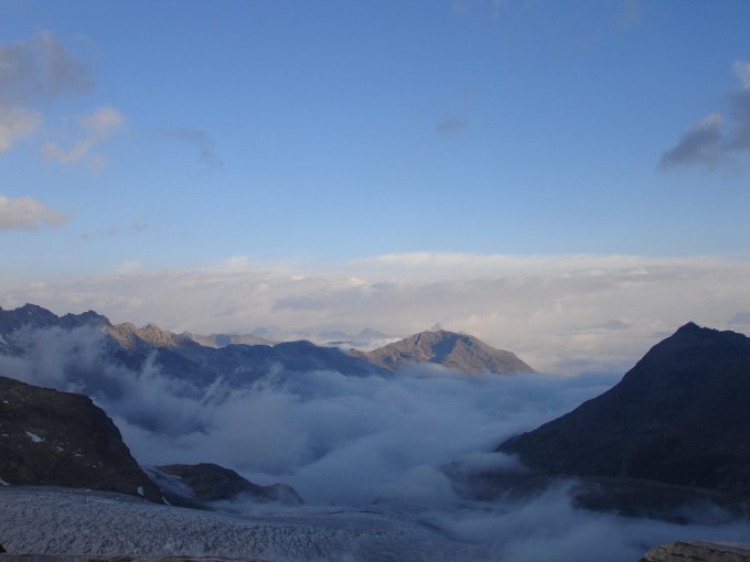 Background Image for the WakeOnLanMinipage, showing a view from mount Piz Palü